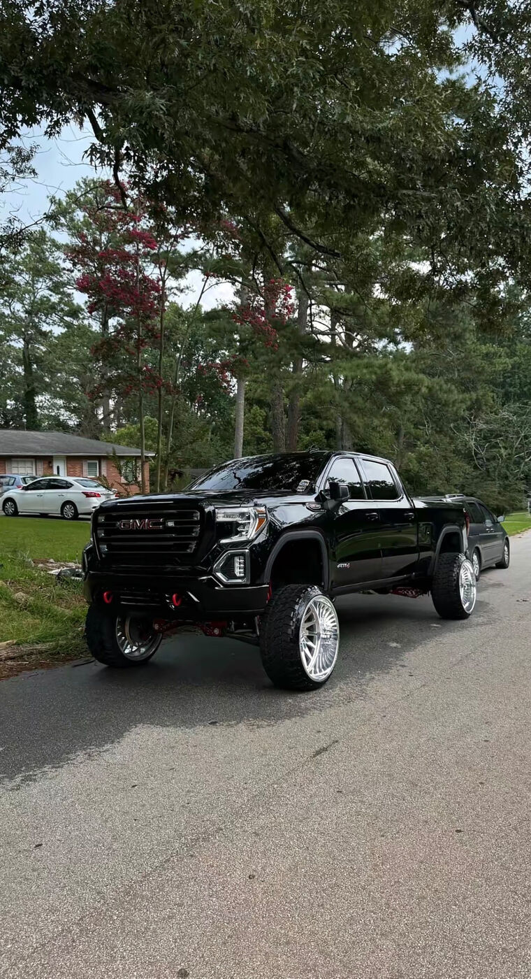 Lifted truck exterior